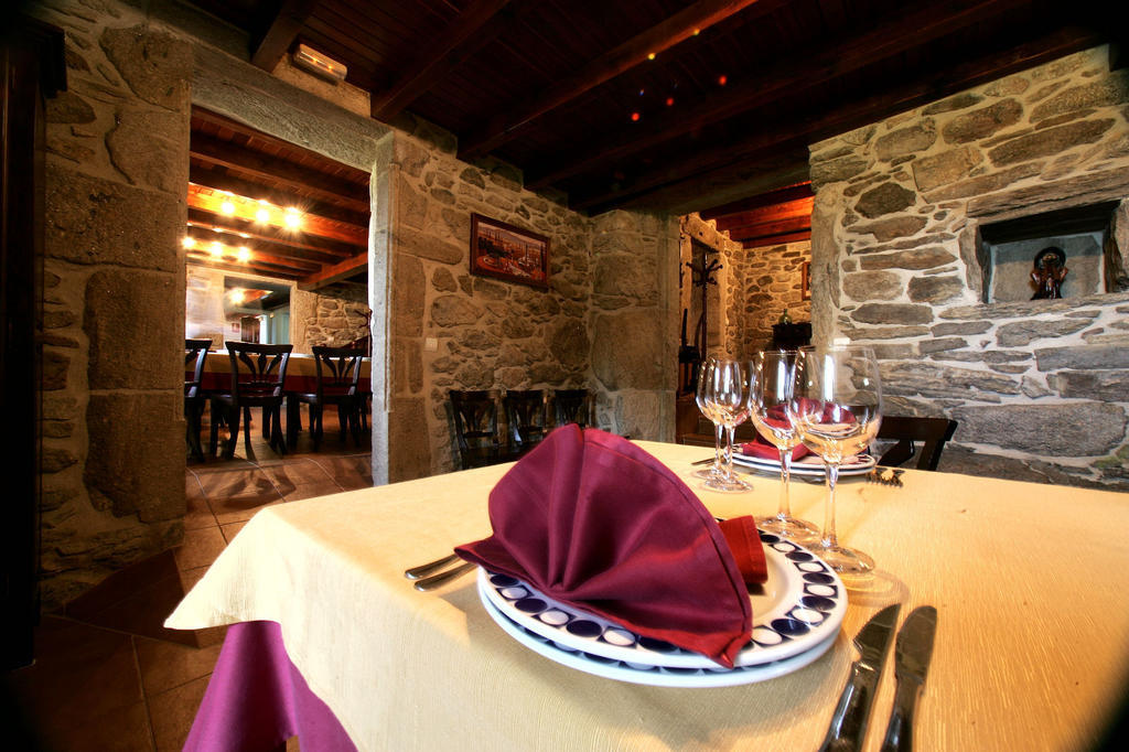 Ostello Casa da Botica Os Casares Esterno foto